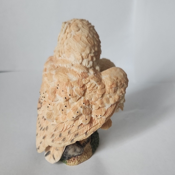 Barn Owl Figurine - Picture 3 of 6